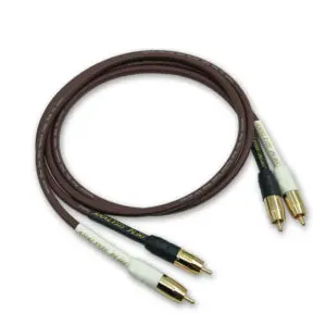 A brown audio cable with gold-plated RCA connectors on both ends.